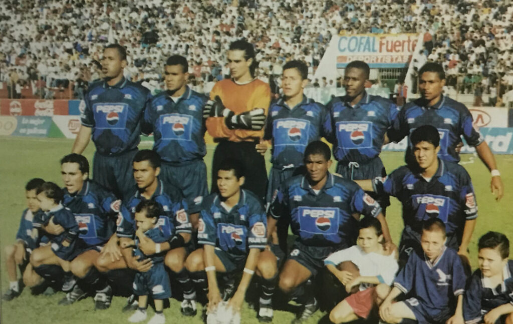 Capsula Azul – Fútbol Club Motagua